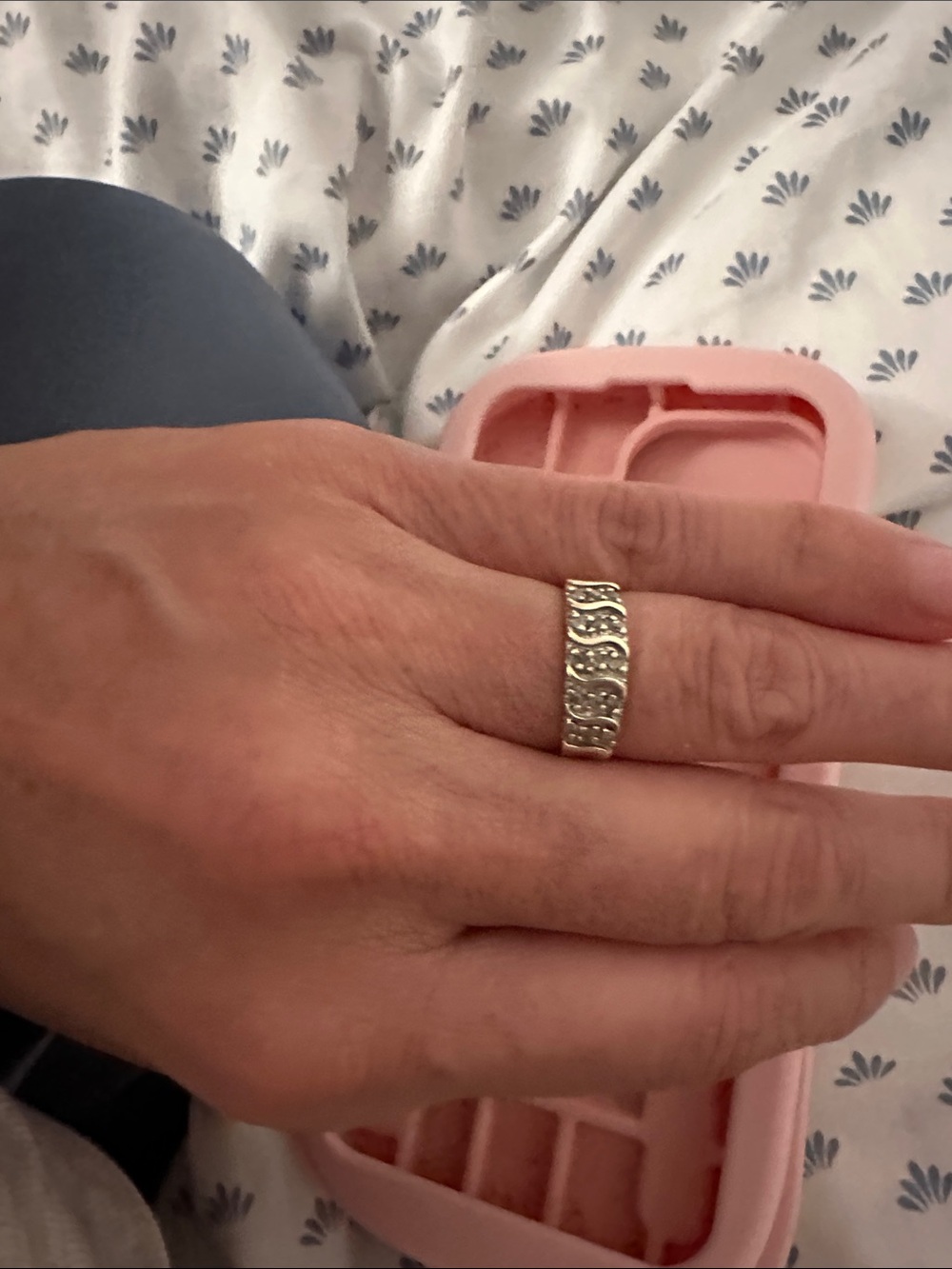 10k ring with real diamonds